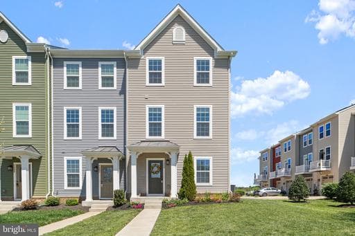 7500 HANCOCK STREET - Photo 1