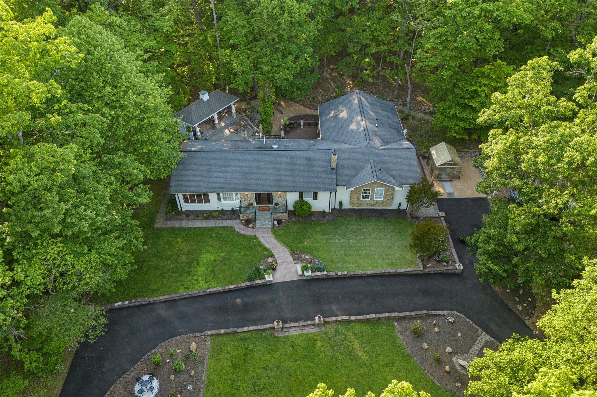 3800 MOUNTAIN ROAD - Photo 1