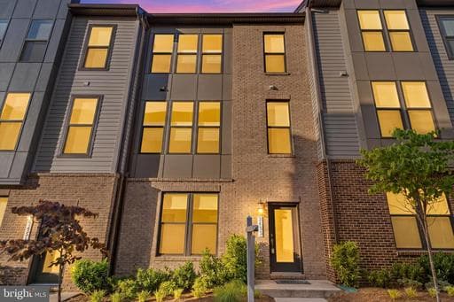2433 LIBERTY LOOP - Photo 1