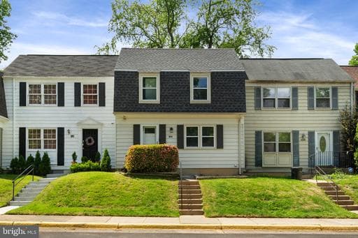 3050 SILENT VALLEY DRIVE - Photo 1