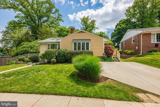 5302 FLANDERS AVENUE - Photo 1