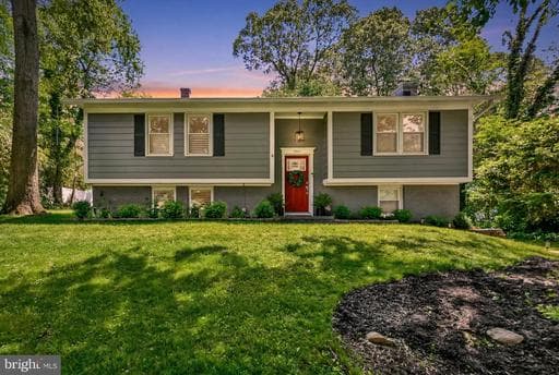 4 FAIRHAVEN COURT - Photo 1
