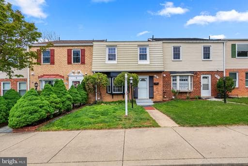 68 ORCHARD DRIVE - Photo 1