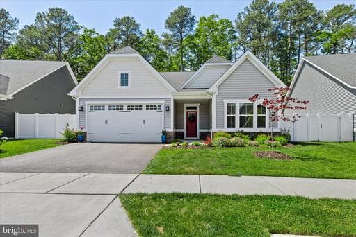 115 PATHFINDER CIRCLE - Photo 1