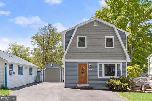 315 HIGHLAND DRIVE - Photo 1