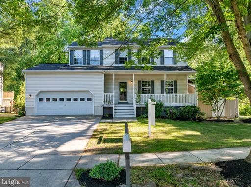 8121 SAGAMORE WAY - Photo 1