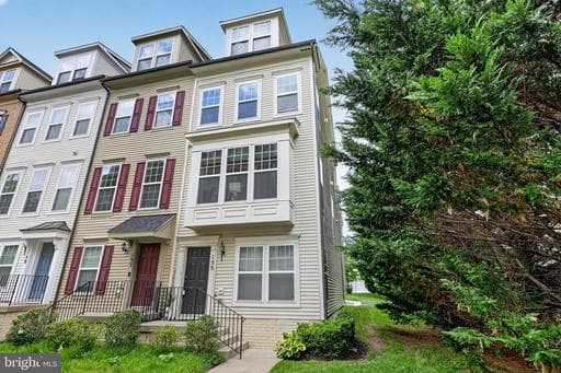 155 PRADO LANE 2704 - Photo 1