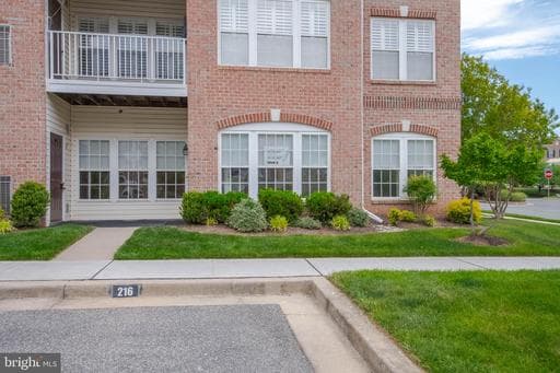9501 KINGSCROFT TERRACE 9501D - Photo 1