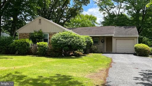 5013 LINCOLN AVENUE - Photo 1