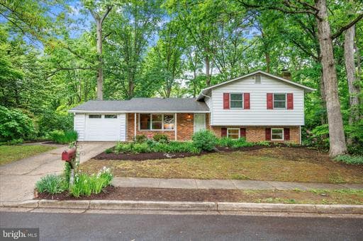 1402 CATLYN PLACE - Photo 1