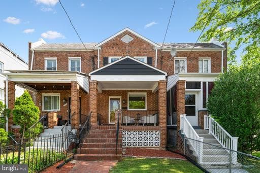 3922 Q St SE, Washington, DC 20020-1057, United States - Photo 1