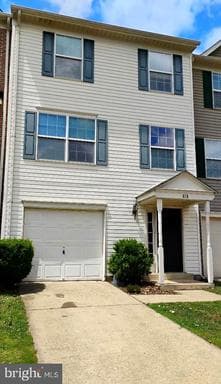 818 VANDERBILT TERRACE - Photo 1