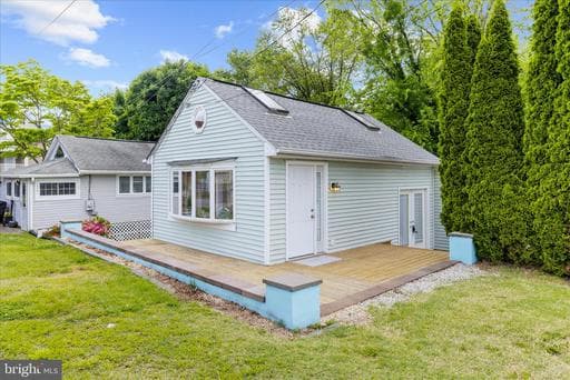 25 LOCUST STREET - Photo 1