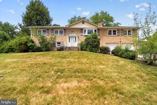 3208 ACCOLADE DRIVE - Photo 1
