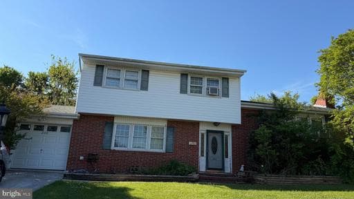 2102 FOUNTAIN HILL DRIVE - Photo 1