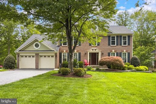 15403 MARTINS HUNDRED DRIVE - Photo 1