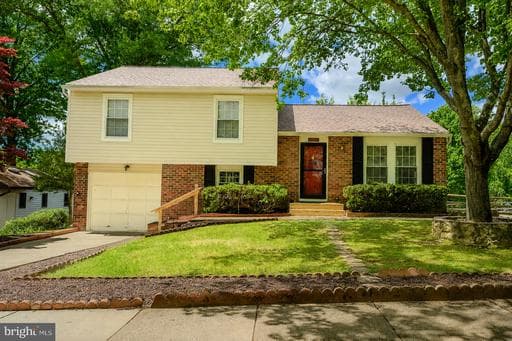 5450 BLUECOAT LANE - Photo 1