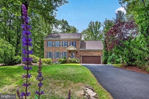 6041 Nancy Ln, Warrenton, VA 20187-4348, United States - Photo 1