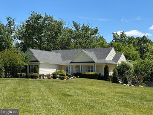 320 GENTLE BREEZE CIRCLE
