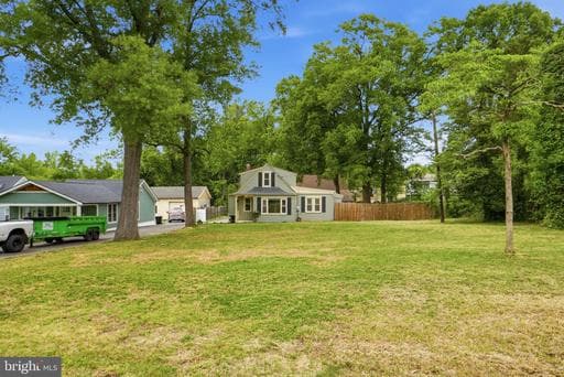 5906 BERWYN ROAD - Photo 1