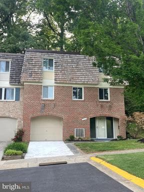 19052 CAPEHART DRIVE - Photo 1