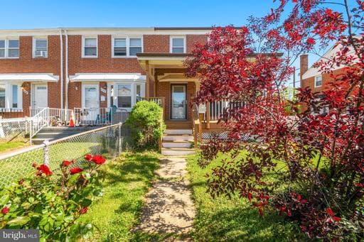 688 MIDDLESEX ROAD - Photo 1