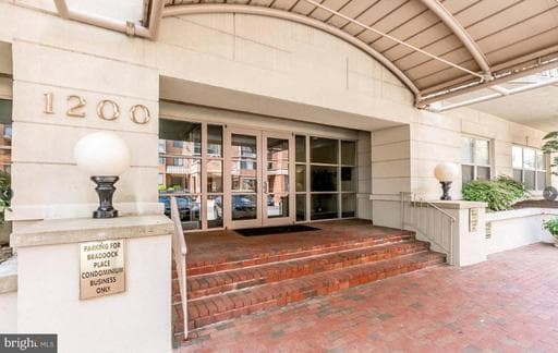 1200 BRADDOCK PLACE 205