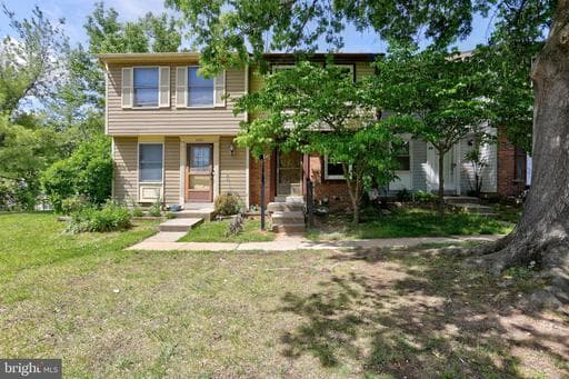 5953 ROWANBERRY DRIVE 8 B - Photo 1