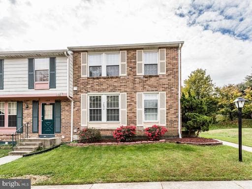 7690 Mandan Rd, Greenbelt, MD 20770-2165, United States - Photo 1