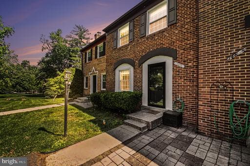 14806 PALMERSTON SQUARE - Photo 1