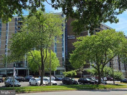 6800 Fleetwood Rd, McLean, VA 22101-3604, United States - Photo 1