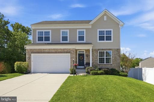 8203 COTTONWOOD COURT - Photo 1