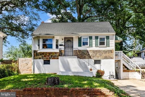 6008 SEAT PLEASANT DRIVE