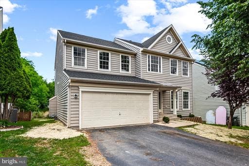 635 HOLLY CREST DRIVE - Photo 1