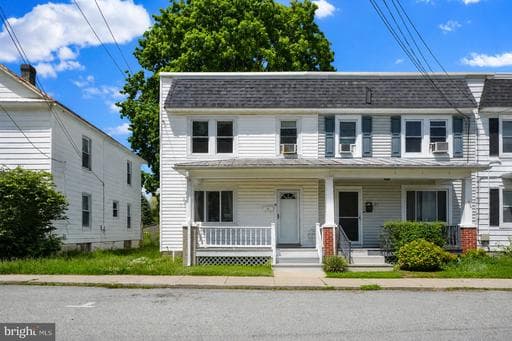 19 HERSH AVENUE - Photo 1