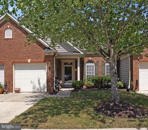 322 HAMLET CIRCLE - Photo 1