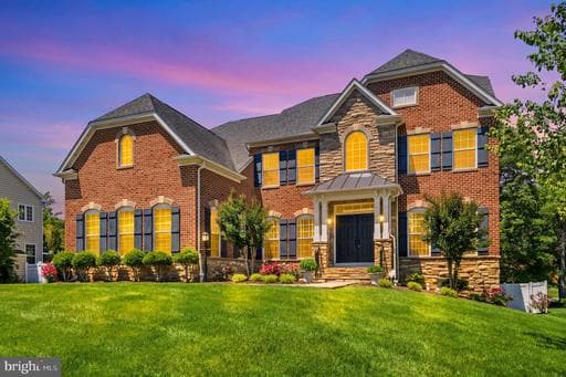 9502 FERRY HALL COURT
