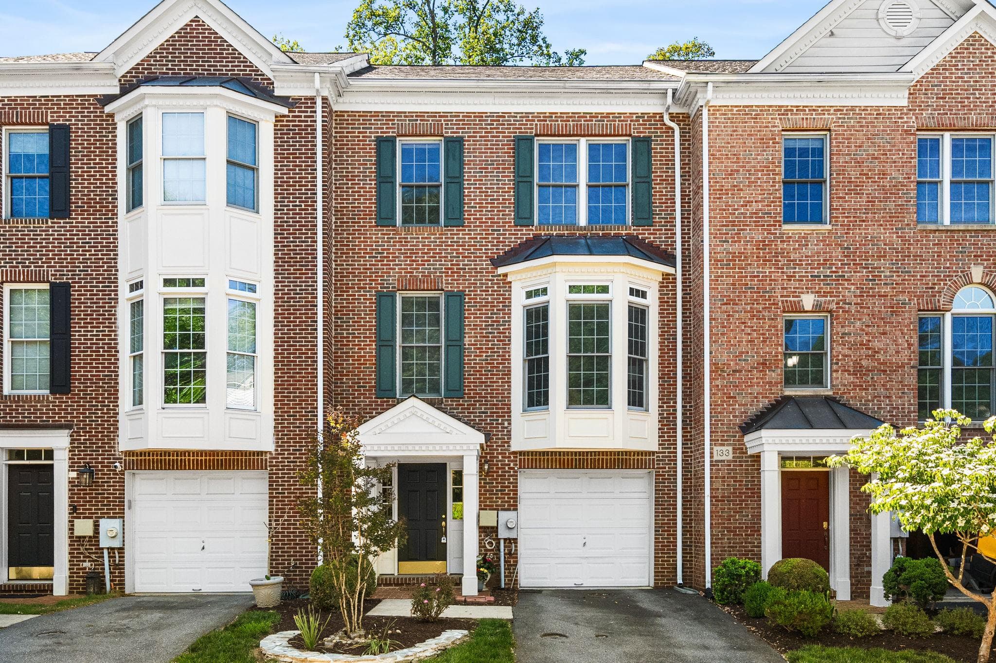 135 Wootton Oaks Ct, Rockville, MD 20852-6203, United States - Photo 1