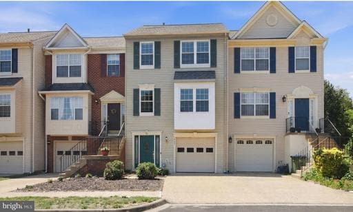 309 BARROWS COURT - Photo 1