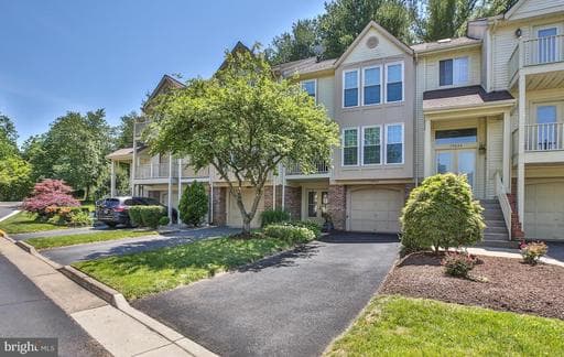 15646 MONTVIEW DRIVE - Photo 1