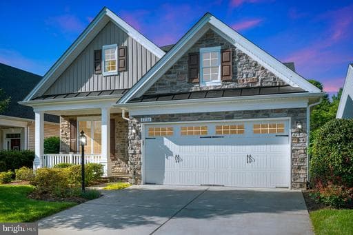 7736 GENERAL WRIGHT DRIVE - Photo 1