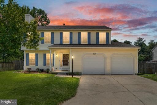 806 VACATION DRIVE - Photo 1