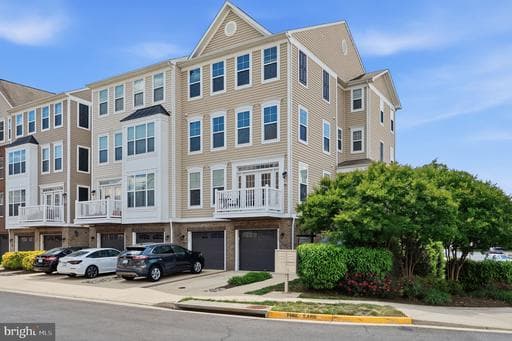 42167 CANARY GRASS SQUARE - Photo 1