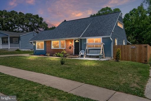126 ALVIEW TERRACE - Photo 1