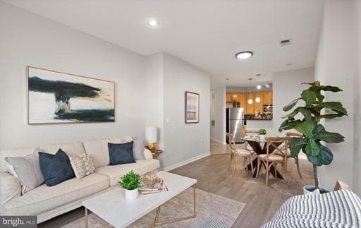 1201 EAST WEST HIGHWAY 212