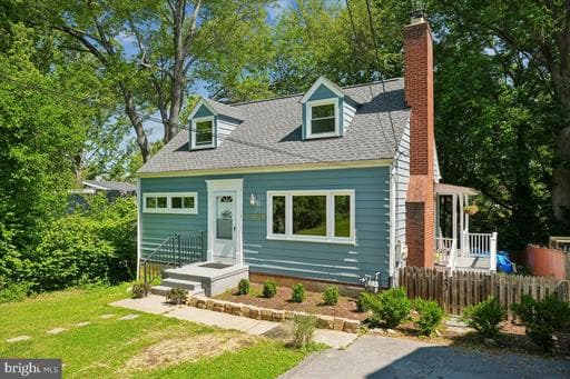 11209 MIDVALE ROAD - Photo 1