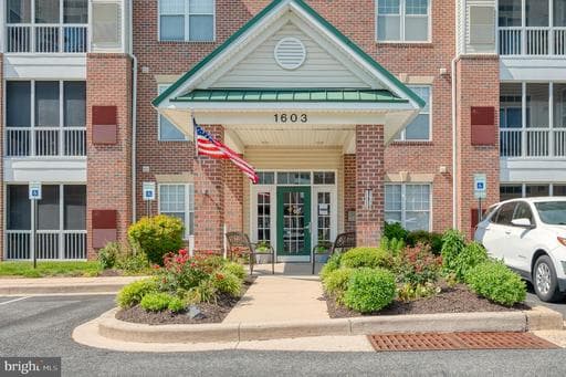 1603 MARTHA COURT 101 - Photo 1