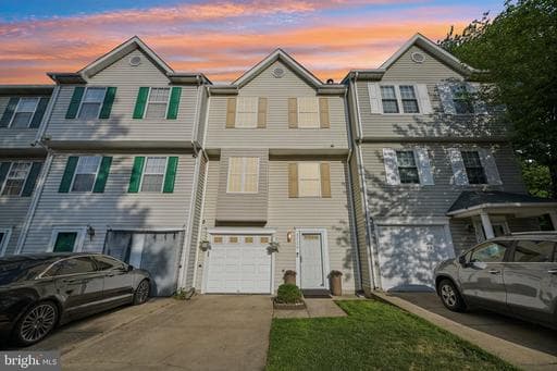 3125 FOREST RUN DRIVE - Photo 1