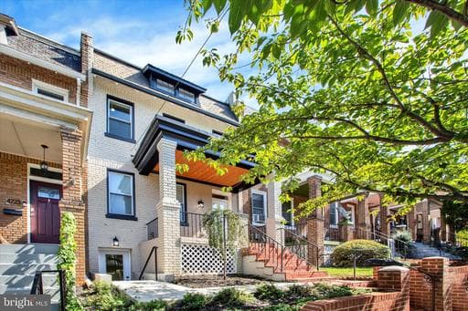 4721 9TH STREET - Photo 1