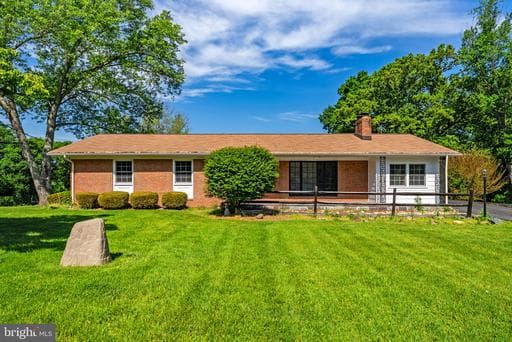 9706 SIGNAL COURT - Photo 1